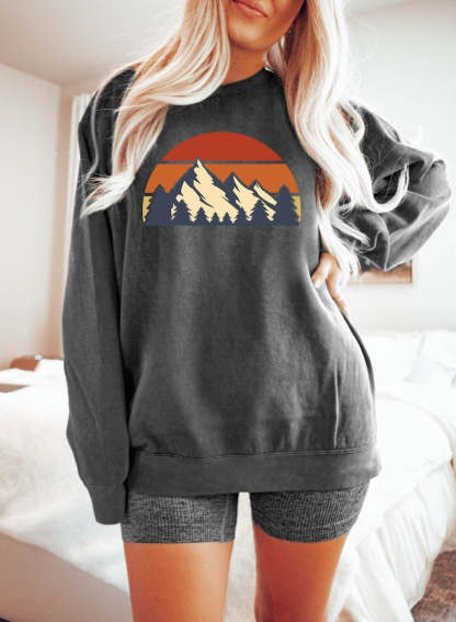 Mountain Sweatshirt-lovefitte
