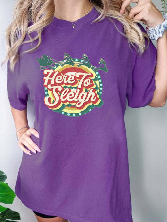 Oversized Retro Here To Sleigh Preppy Christmas T-Shirt-lovefitte