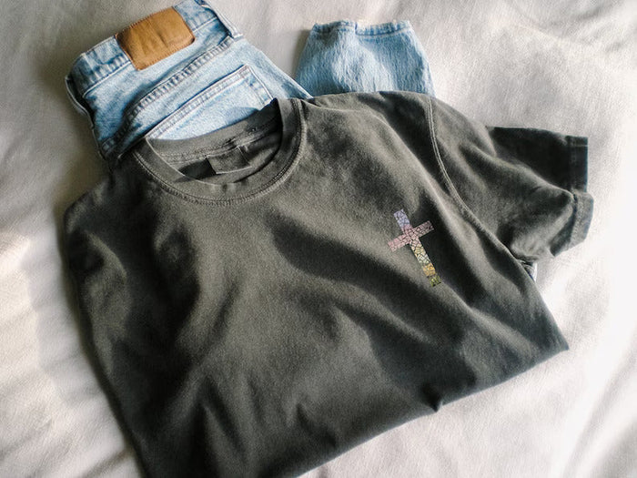 God Turns Broken Pieces Into Masterpieces T-shirt-lovefitte