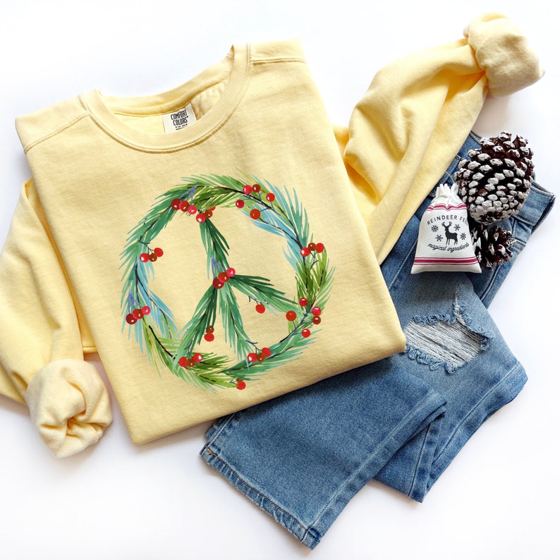 Christmas Peace Wreath Sweatshirt