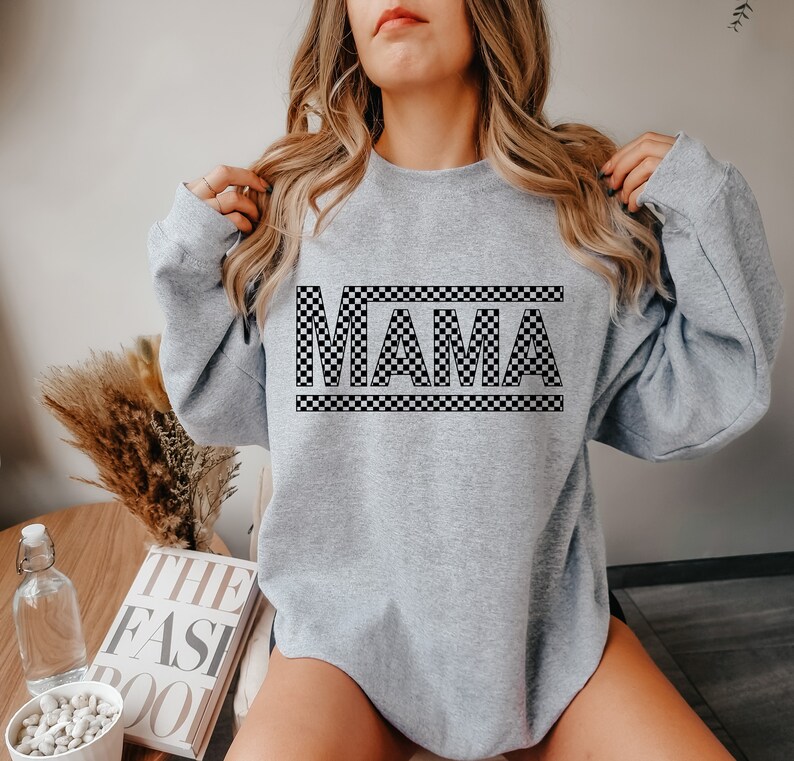Checkered Retro Mama Sweatshirt