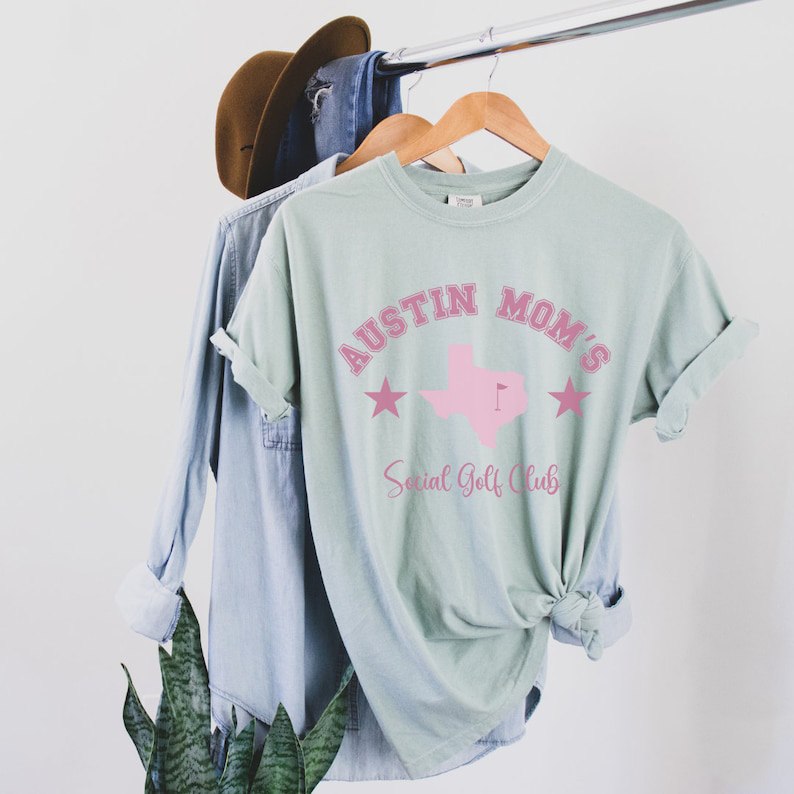 Austin Mom's Social Golf Club Shirt