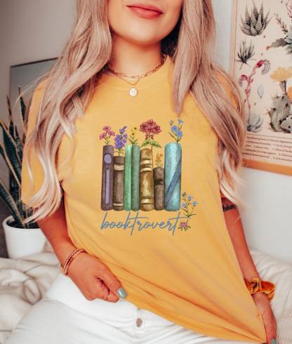 Booktrovert Shirt