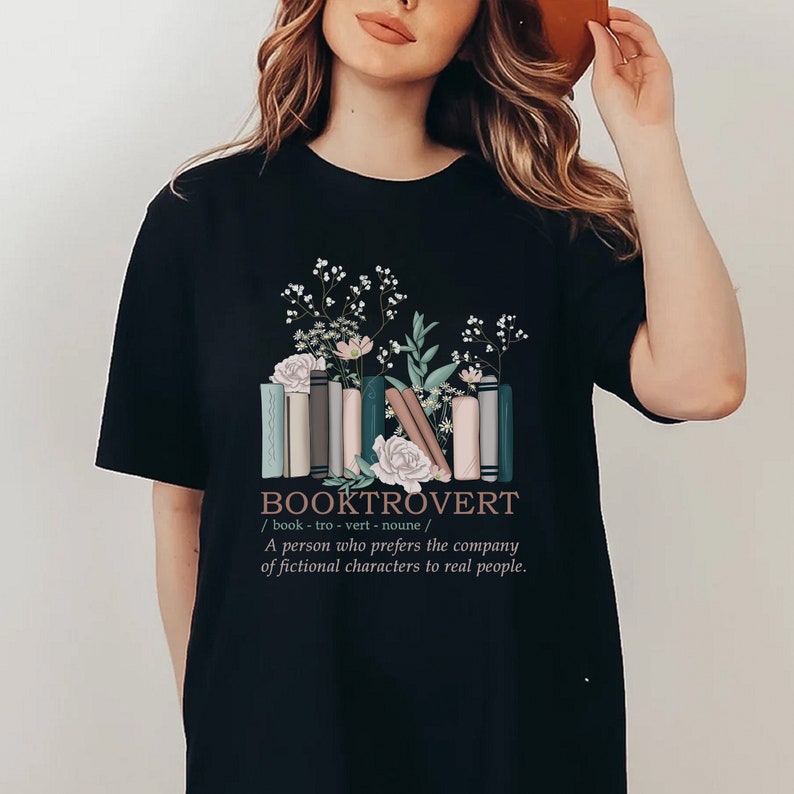 Booktrovert Retro Shirt