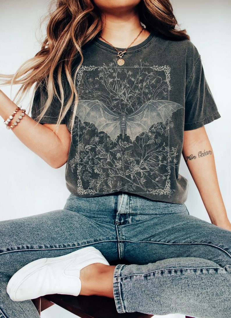 Vintage Halloween Bat Shirt