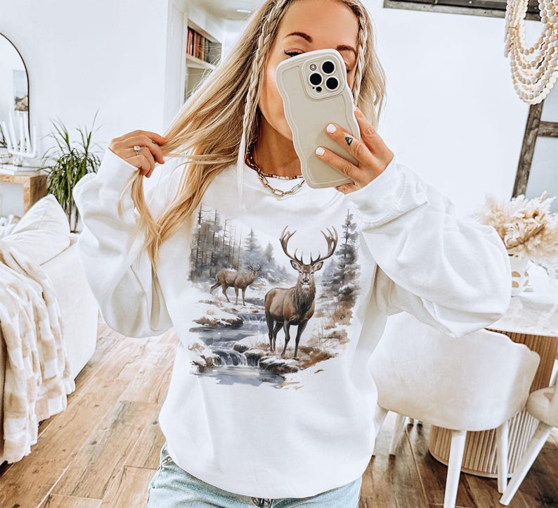 Retro Deer Wilderness Scene Sweatshirt
