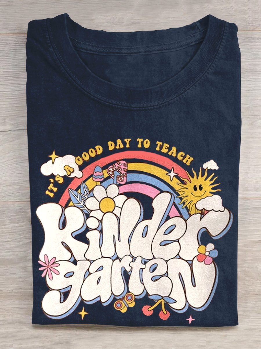 It’s A Good Day To Teach Kindergarten T-shirt-lovefitte