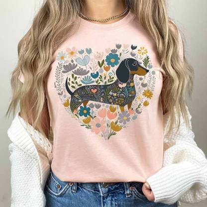 Floral Dachshund  Cottagecore Dachshund Mom  Wiener Dog T-Shirt