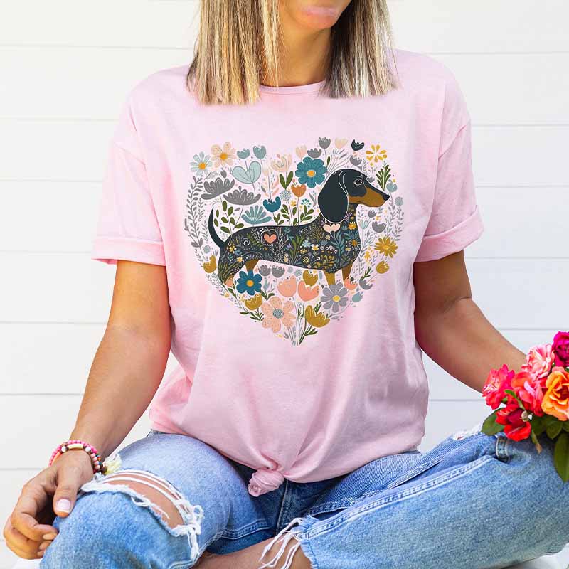 Floral Dachshund  Cottagecore Dachshund Mom  Wiener Dog T-Shirt