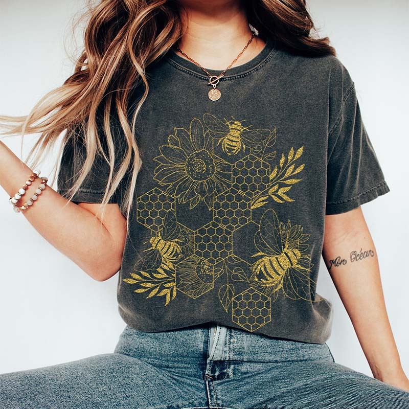 Comfort Colors Bee Lover T-Shirt-carlalin