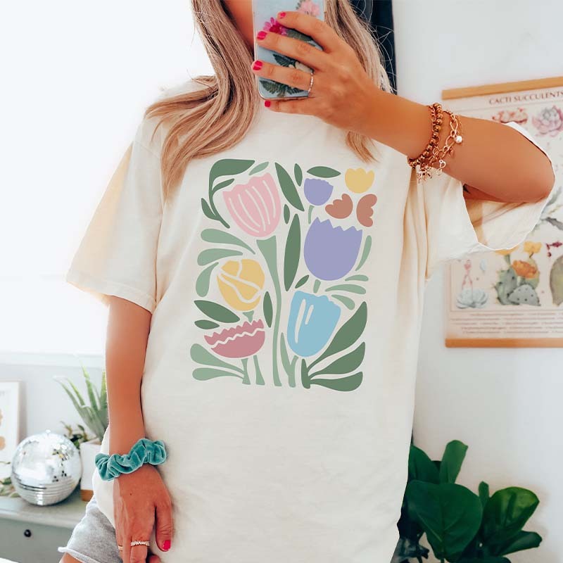 Wavy Tulips Retro Groovy Floral T-Shirt-carlalin