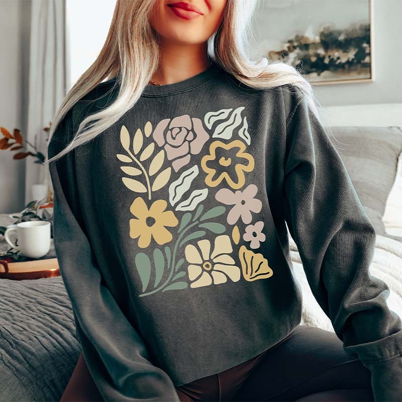 Retro Wavy Flowers Sweatshirt-carlalin