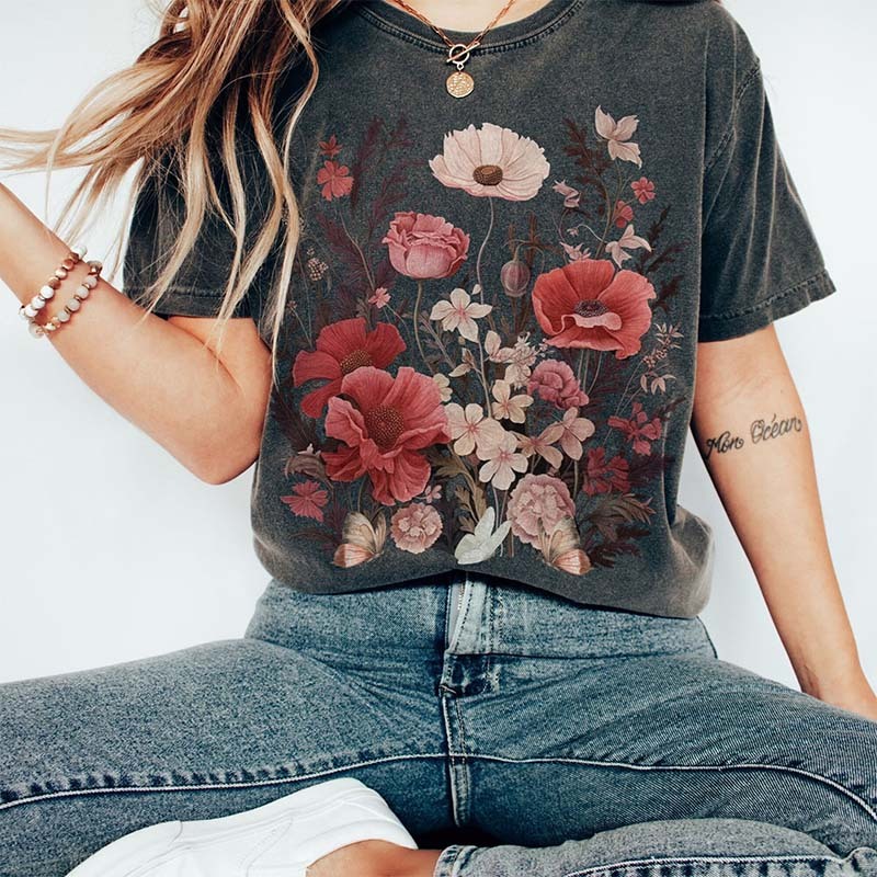 Boho wildflowers granola girl Autumn T-Shirt-carlalin