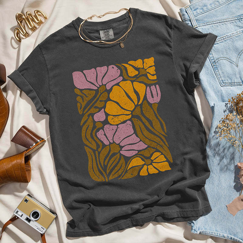 Retro Floral Aesthetic T-Shirt-carlalin