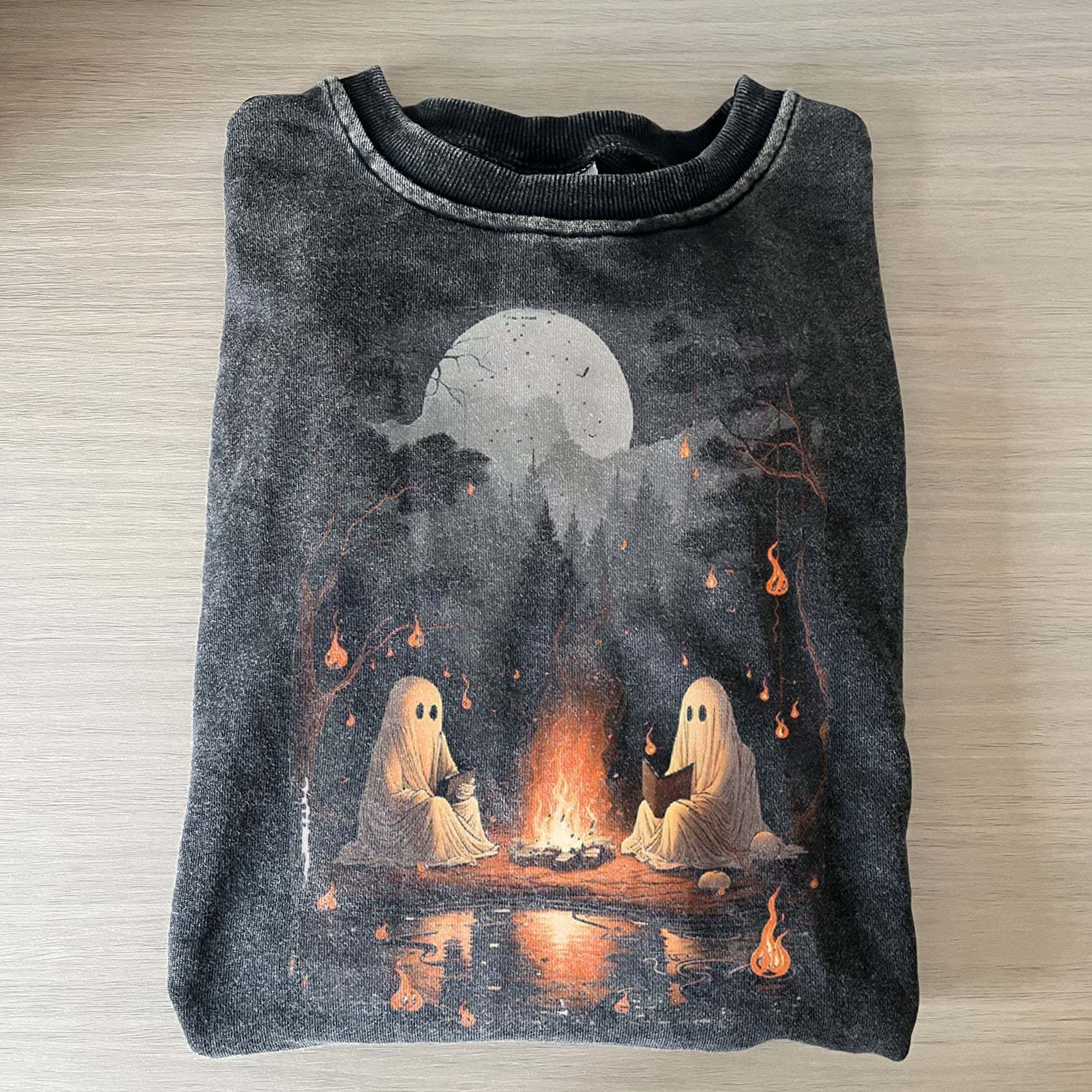 Comfort Colors Camping Halloween Ghost Reading Book Sweatshirt-carlalin