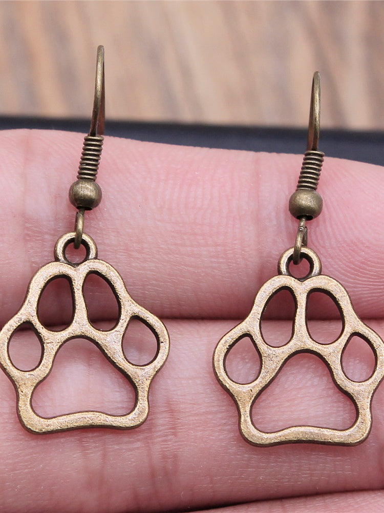Lovely Paw Hollow Carving Earrings-carlalin