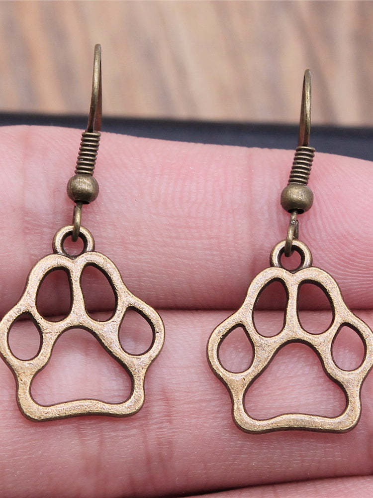 Lovely Paw Hollow Carving Earrings-carlalin