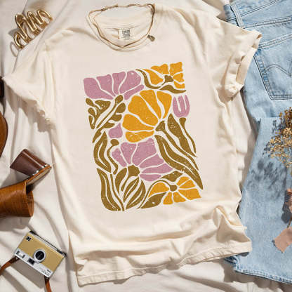Retro Floral Aesthetic T-Shirt-carlalin