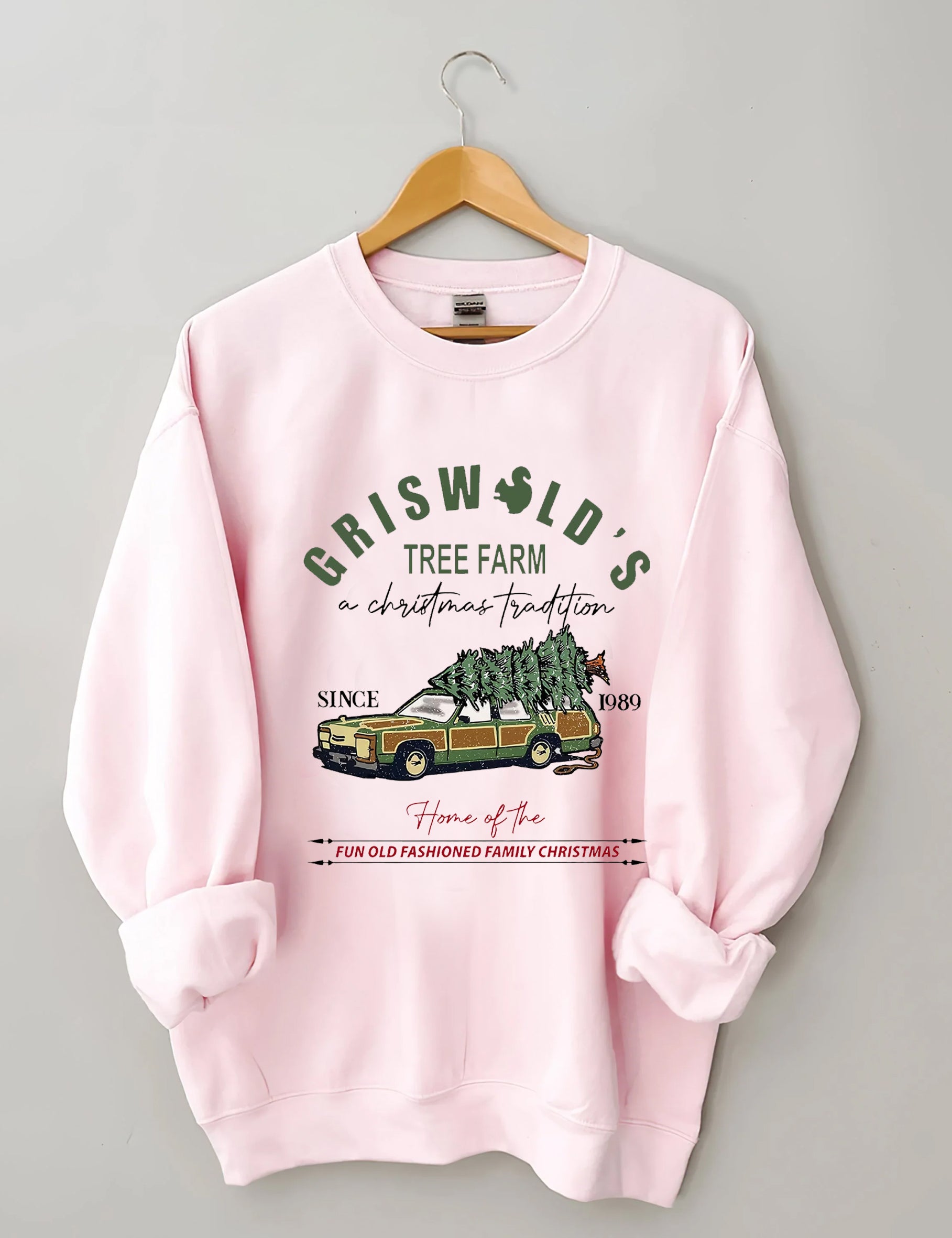 Griswold’s Tree Farm a Christmas Tradition sweatshirt-carlalin
