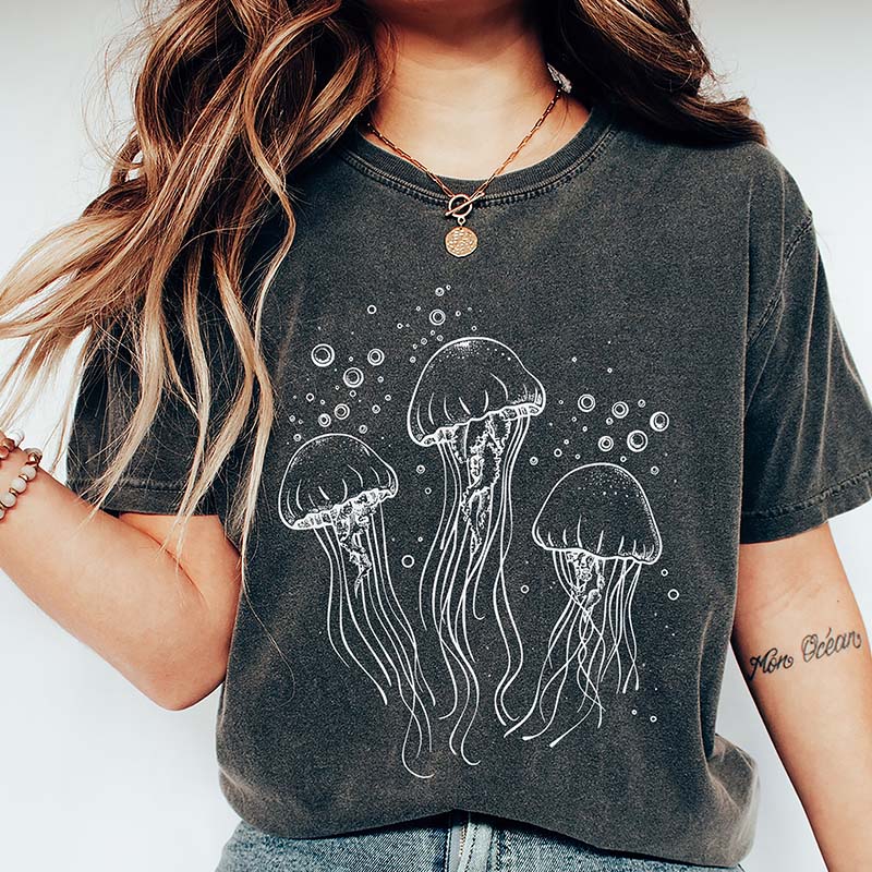 Jellyfish Ocean Sun  Beach Bum T-Shirt 