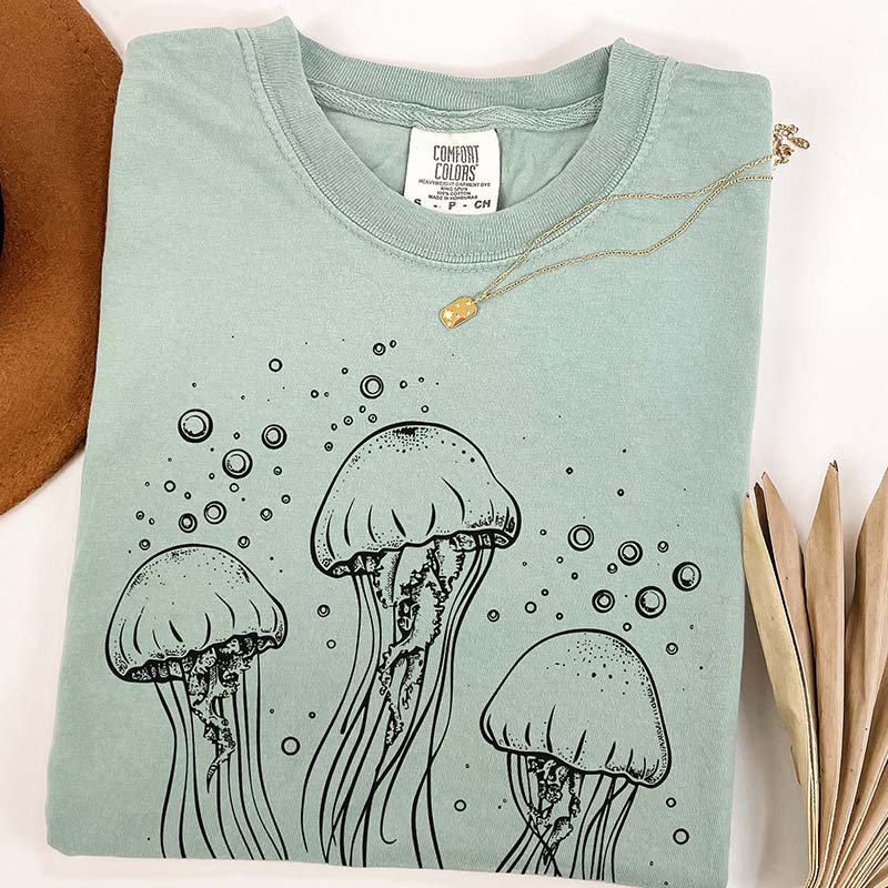 Jellyfish Ocean Sun  Beach Bum T-Shirt 