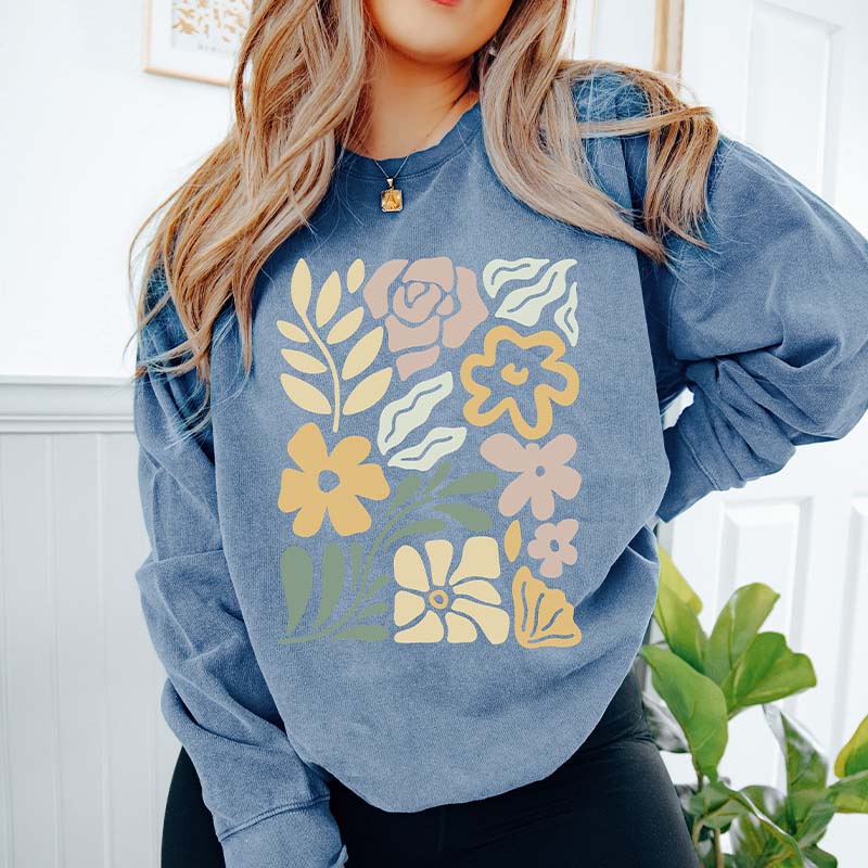 Retro Wavy Flowers Sweatshirt-carlalin