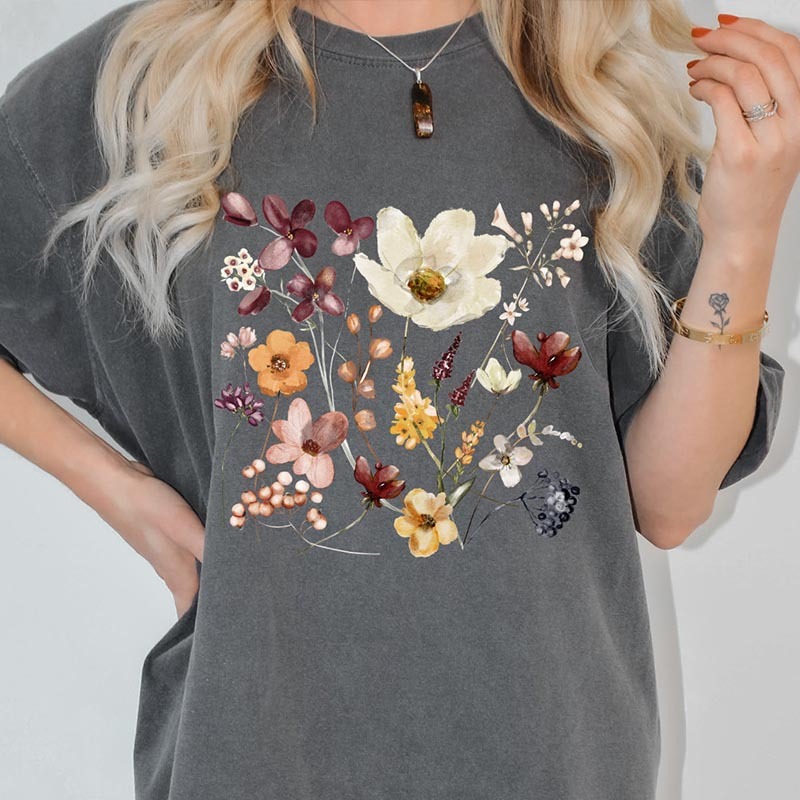 Meadow flowers Gifts T-Shirt-carlalin