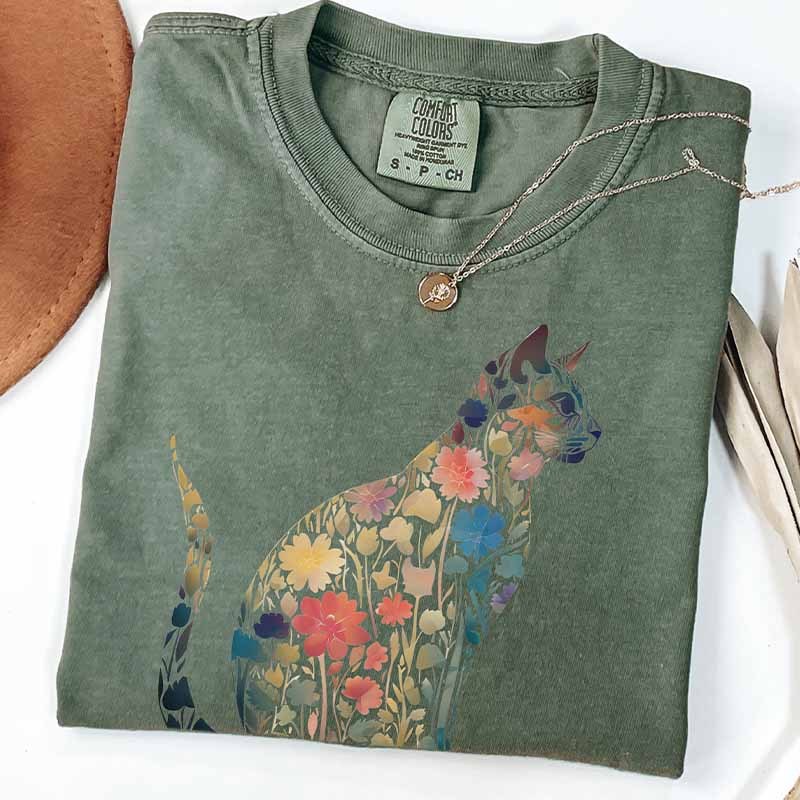 Animal Lover At  Cat T-Shirt Gift for Mom 