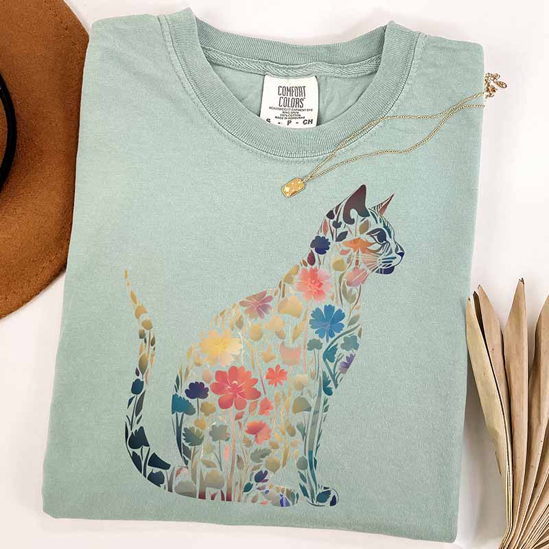 Animal Lover At  Cat T-Shirt Gift for Mom 