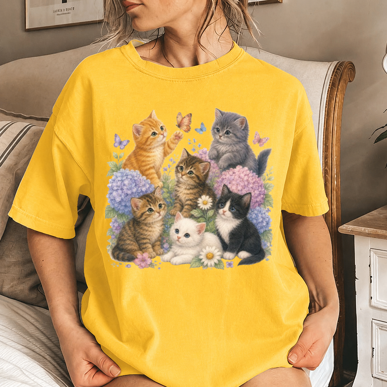 Retro Kitten Sweatshirt , 90s Vintage Cute Cats Pullover, Boho Unisex Floral Cat Butterfly Graphic Crewneck, Retro Animal Top