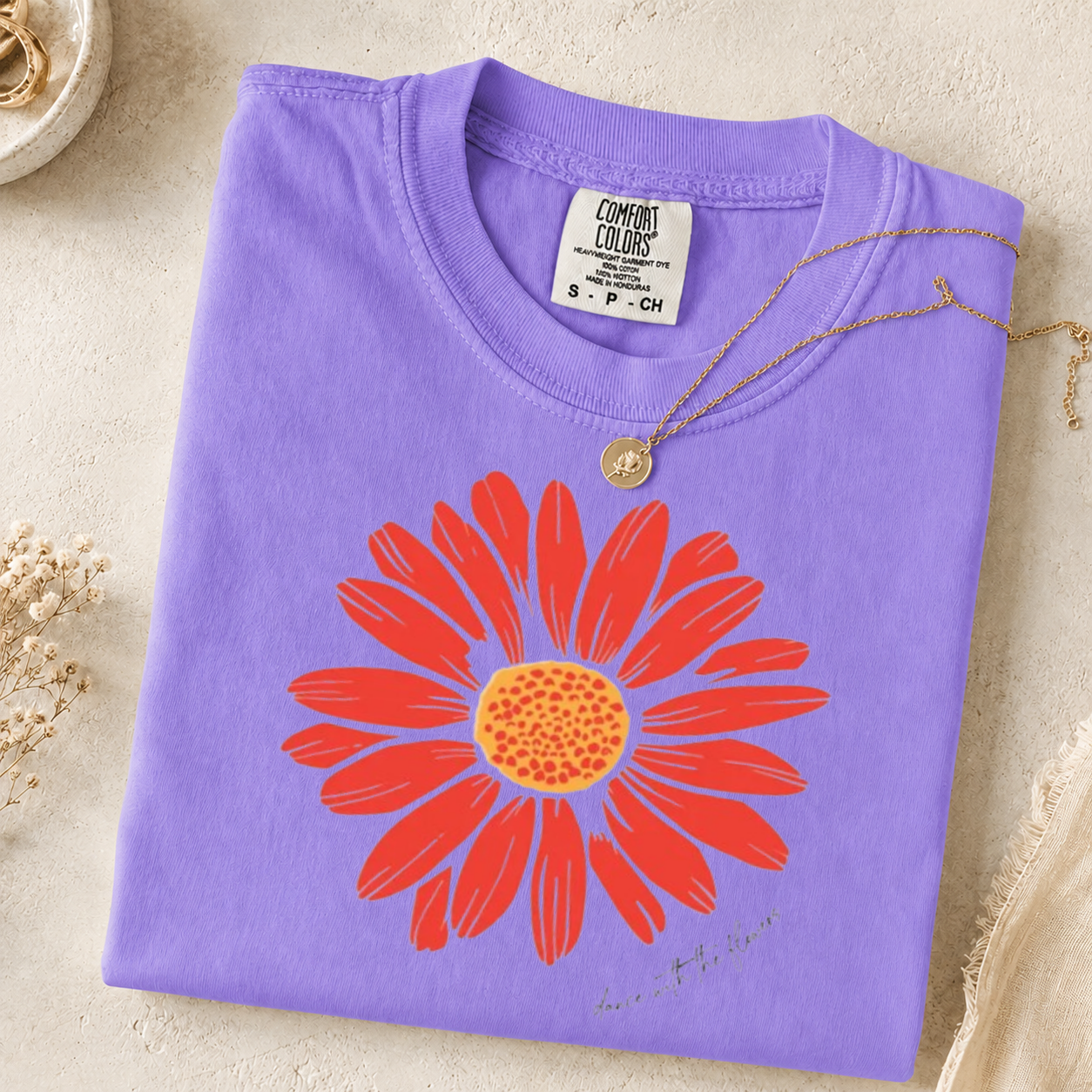 Daisy Flower Sweatshirt, Boho Floral Crewneck, Nature Lover Gift
