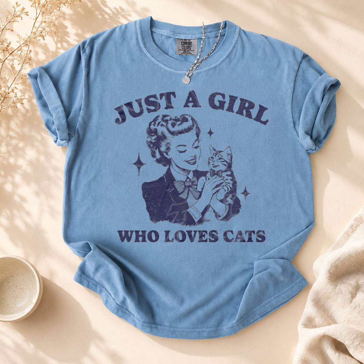 Retro "Just A Girl Who Loves Cats" Graphic Tee | Vintage Aesthetic Casual T-Shirt