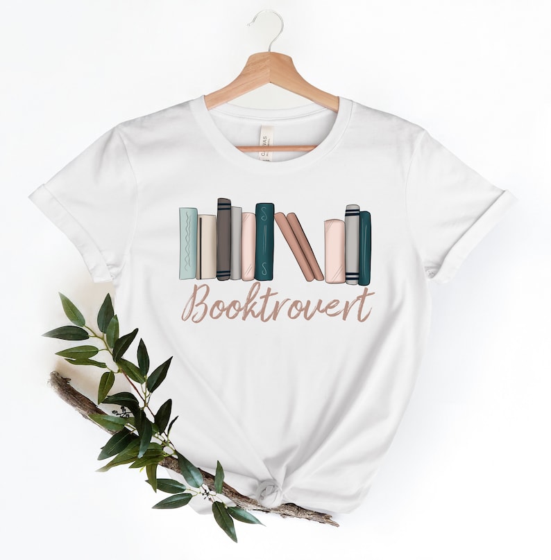 Booktrovert T-Shirt-carlalin