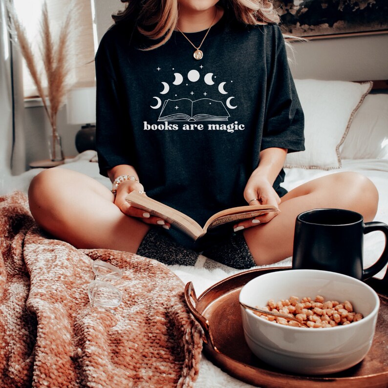Books are Magic T-Shirt-carlalin