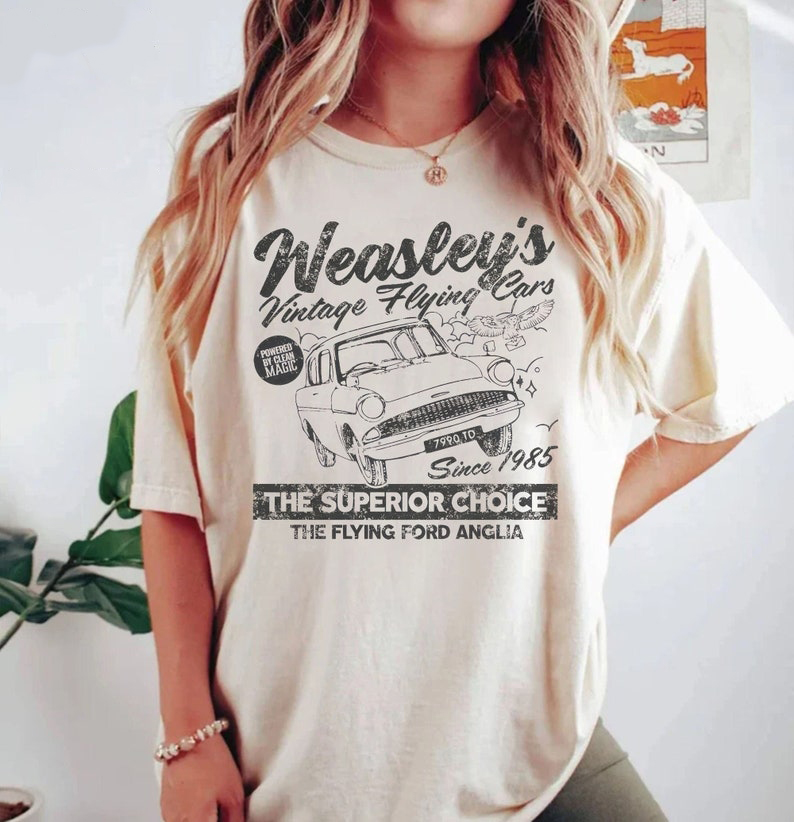 Weasley's Vintage Flying Car Shirt-carlalin