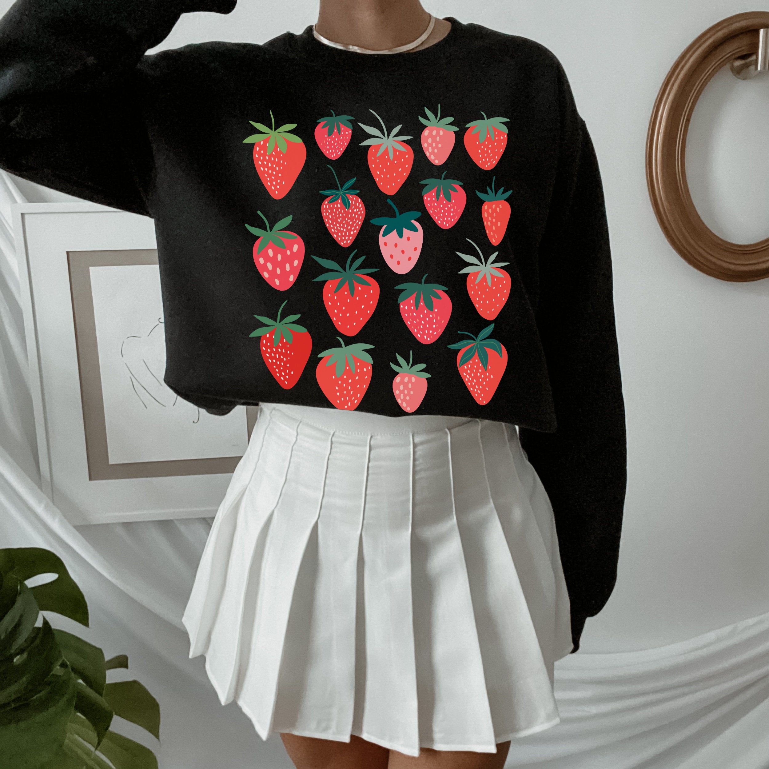 Strawberry crew neck aesthetic sweatshirt-carlalin