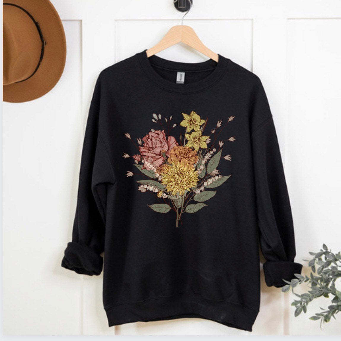 Plant Lover Gift for Mom Bouquet Round Neck Comfortable Sweatshirt-carlalin