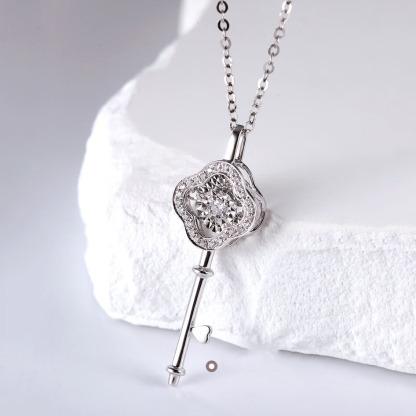 SHWA Ékszer Rose Gold Clover Key gyémánt nyaklánc