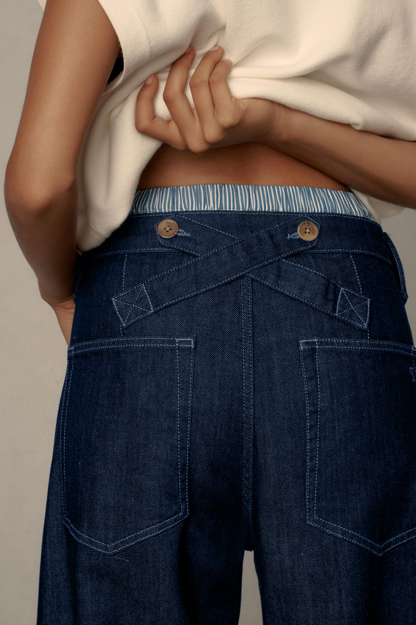 Puddle Curve Low-Rise Tapered Jeans(BUY 2 FREE SHIPPING)