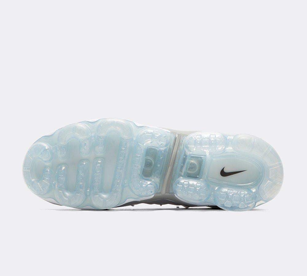 Nitthhke Air Max Plus TN  metallic silver