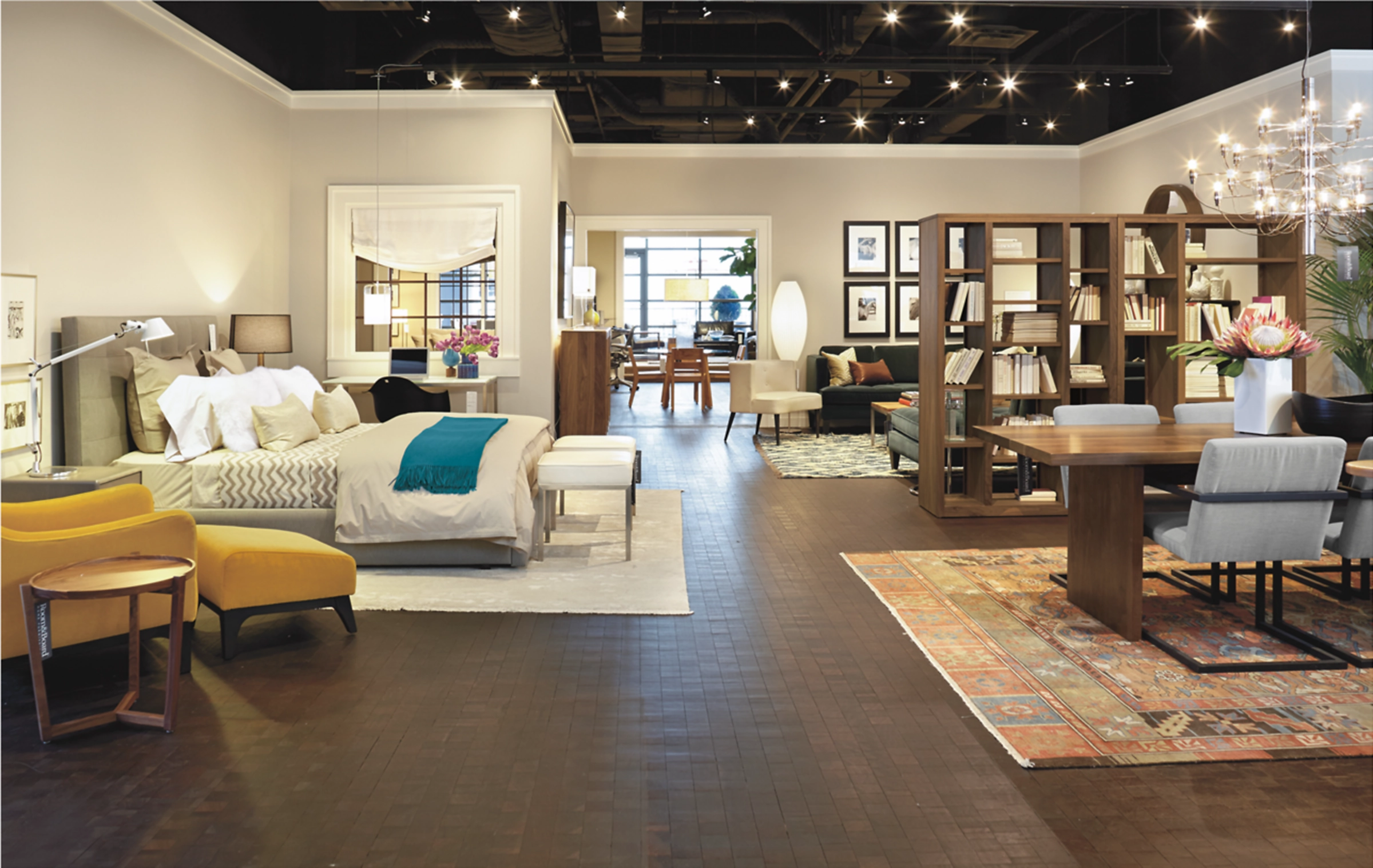 Modern Furniture Store in Chicago - Room & Board