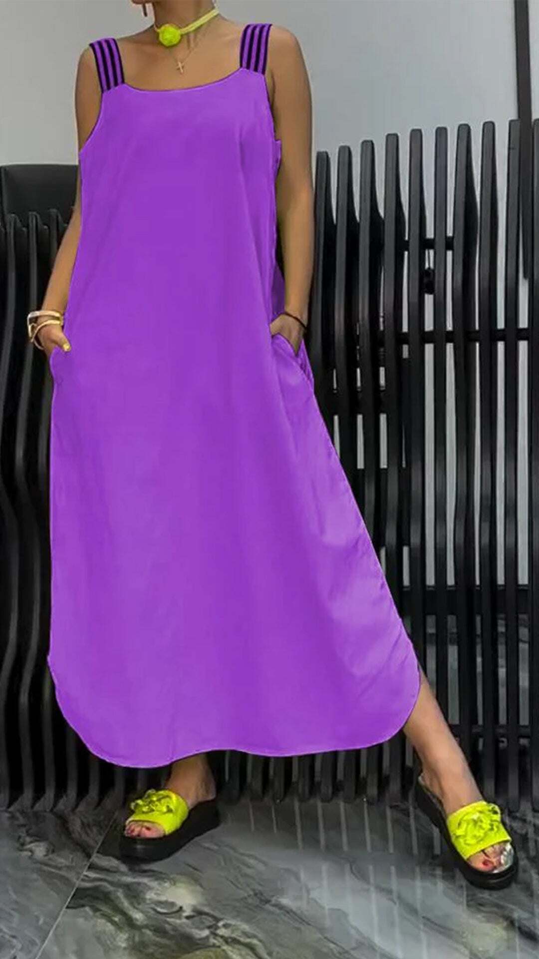 Vestido de mujer cómodo confeccionado en algodón y lino.