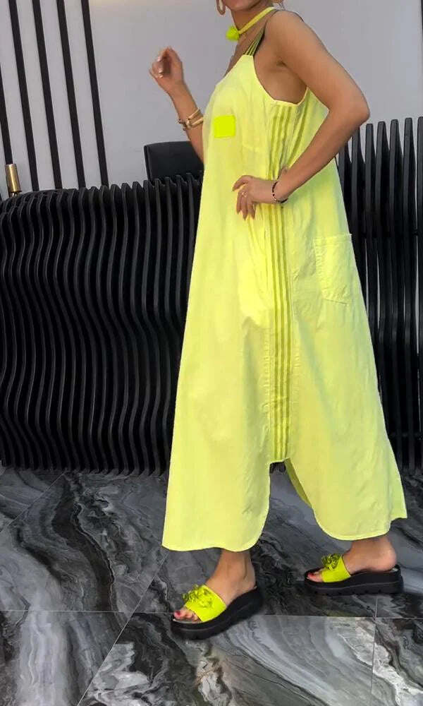 Vestido de mujer cómodo confeccionado en algodón y lino.