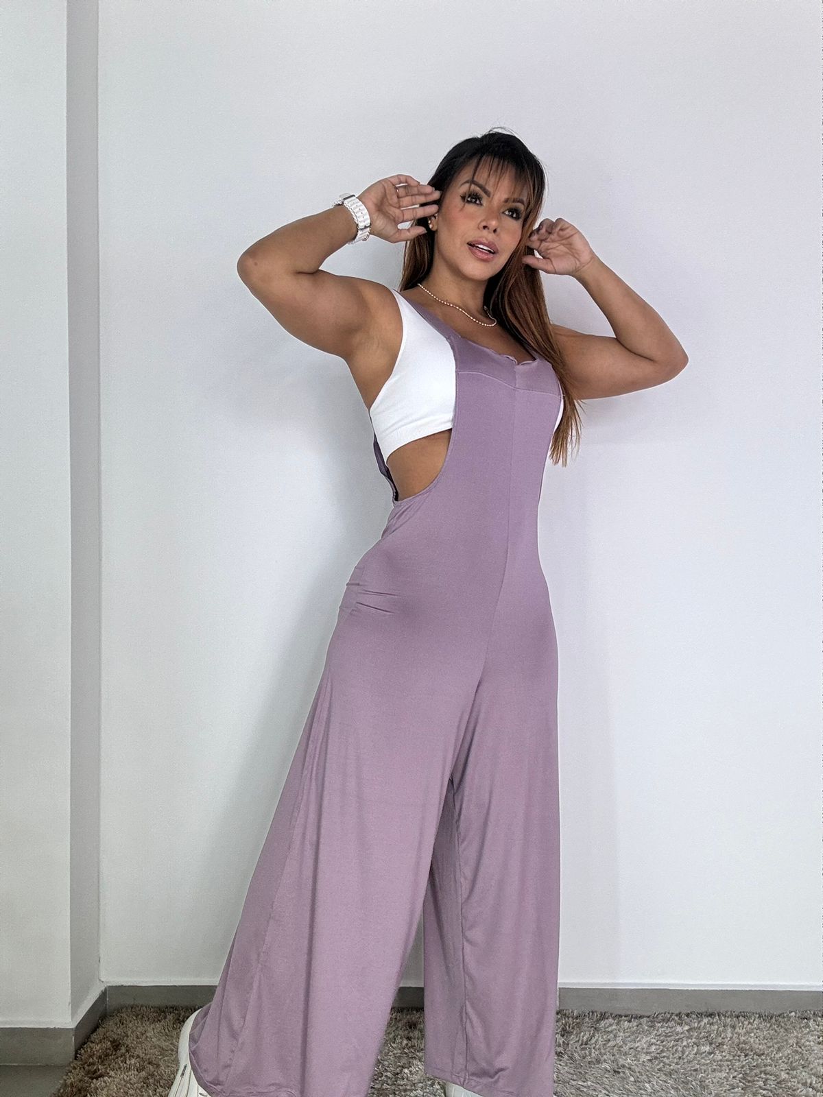 Luce elegante y exclusiva con overoles de TALLA UNICA y en edición limitada para mujeres sofisticadas como TU.