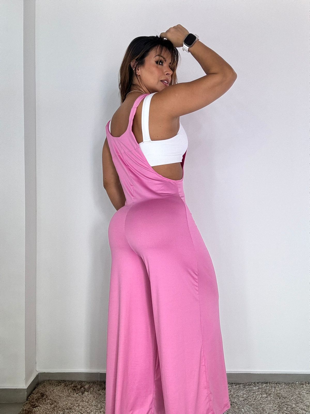 Luce elegante y exclusiva con overoles de TALLA UNICA y en edición limitada para mujeres sofisticadas como TU.