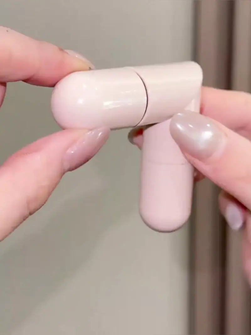 [Draw eyeliner in one second] One-piece eyeliner stamp