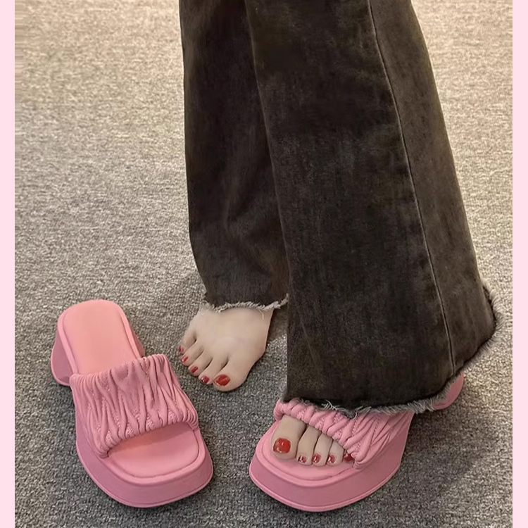  Summer Muffin Slippers