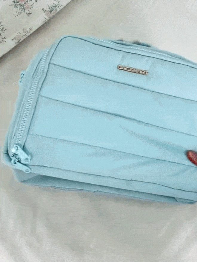 🔥【Last 30!】🔥Ladies, say goodbye to clutter! You absolutely need this amazing makeup bag! ✨