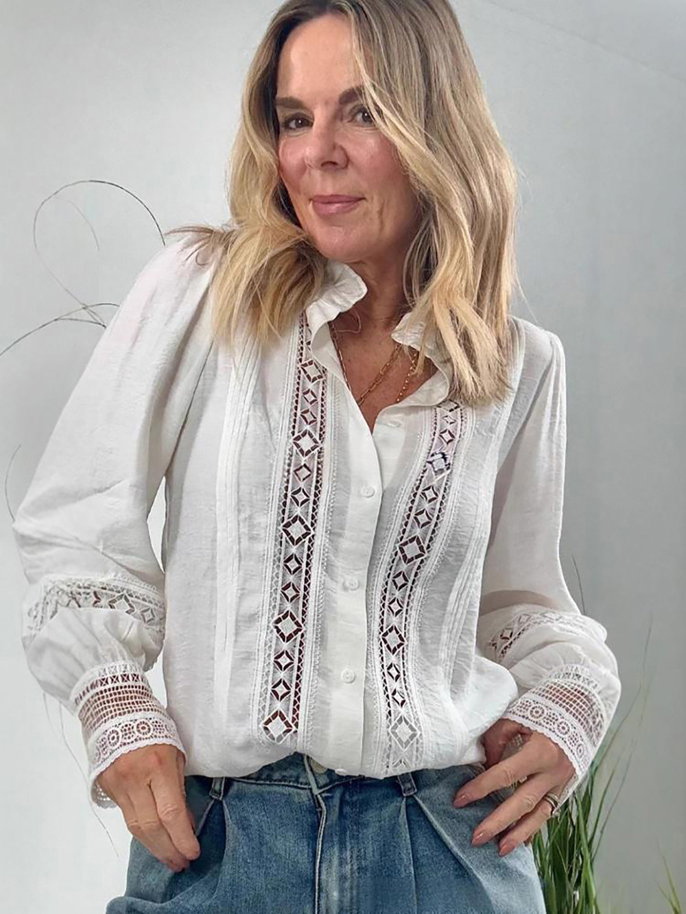 Effortless Lace Shirt 