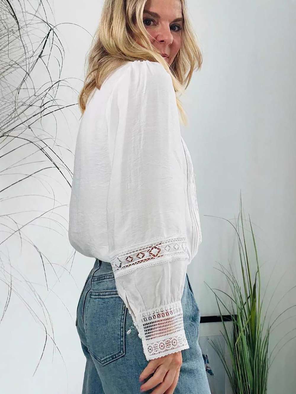 Effortless Lace Shirt 